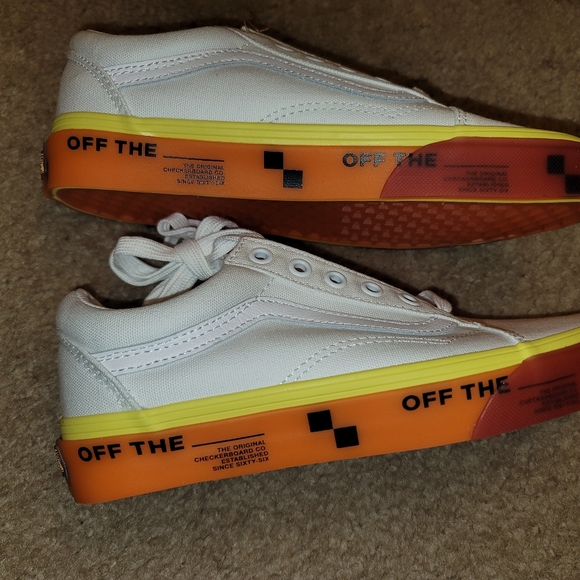 Vans White Canvas "Off the ______" Old Skool Skater Sneakers sz 6.0 BNIB - Picture 3 of 9